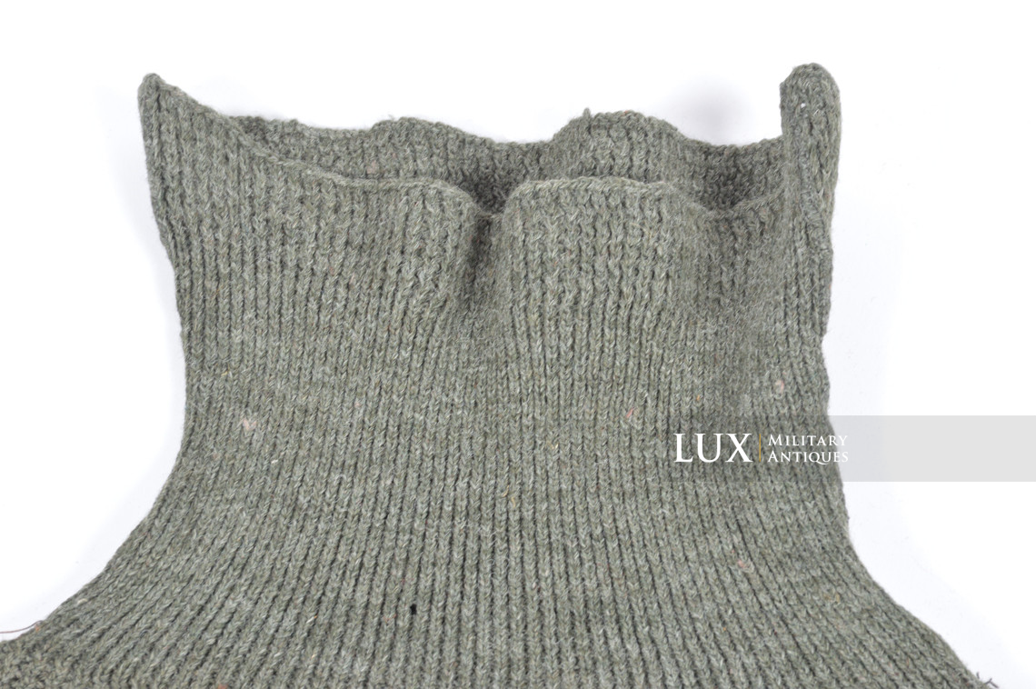 Late-war German issued « turtle-neck » sweater  - photo 8