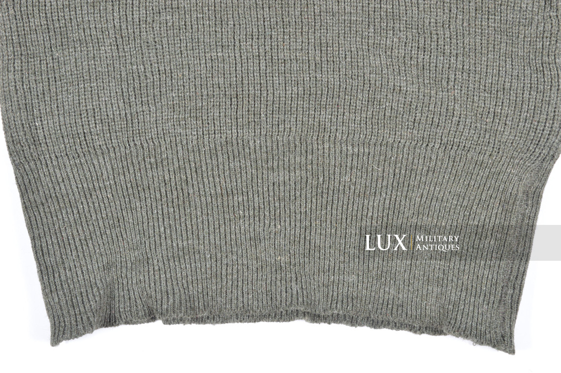 Late-war German issued « turtle-neck » sweater  - photo 15