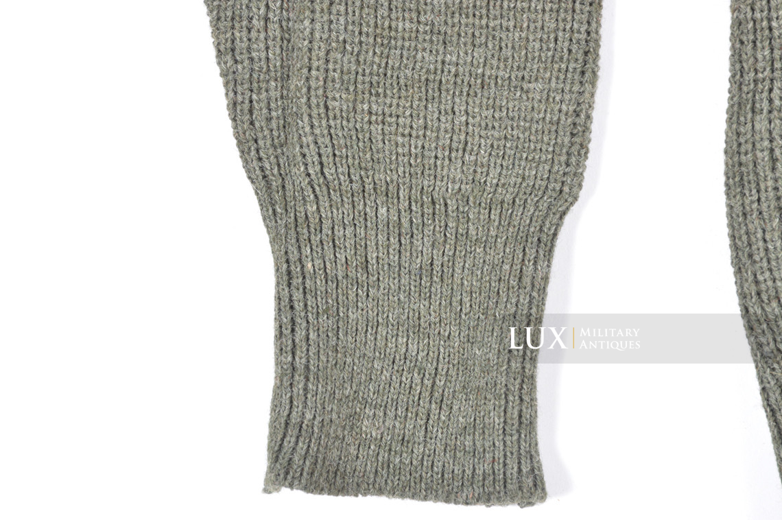 Late-war German issued « turtle-neck » sweater  - photo 16