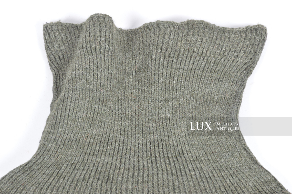 Late-war German issued « turtle-neck » sweater  - photo 13