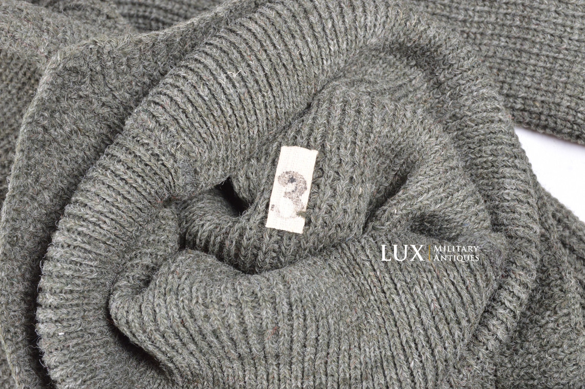 Late-war German issued « turtle-neck » sweater  - photo 14