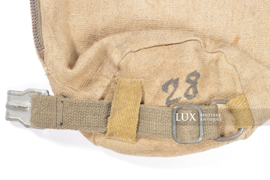 Housse de masque anti-gaz de parachutiste allemand fin de guerre en toile sable, « ebd » - photo 10