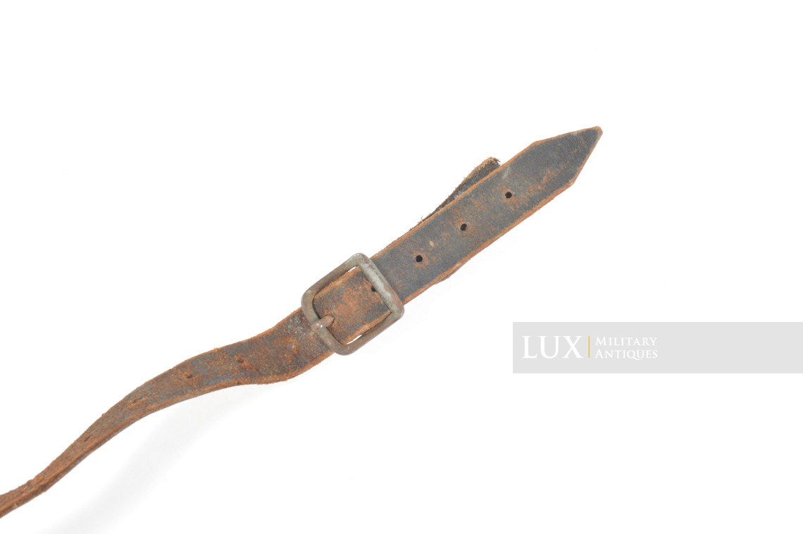 Jugulaire de casque allemand fin de guerre, RBNr « 0/1235/0007- 44 » - photo 8