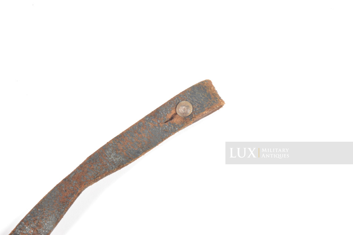 Jugulaire de casque allemand fin de guerre, RBNr « 0/1235/0007- 44 » - photo 10
