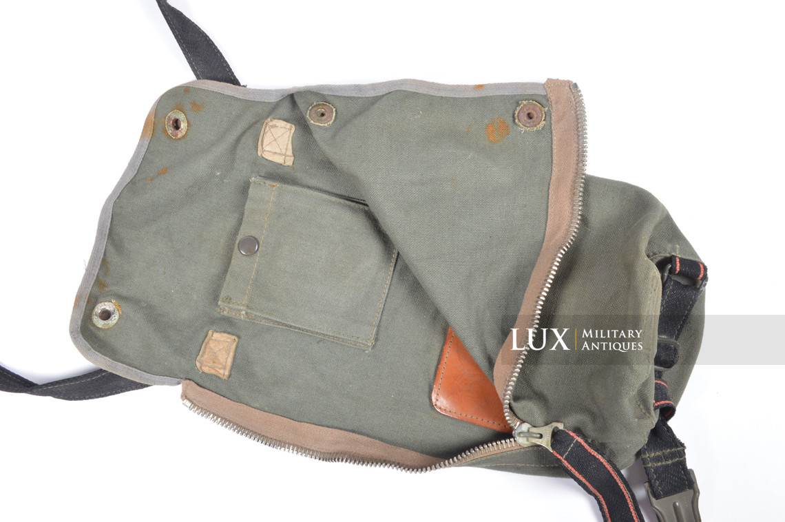 Earliest German paratrooper gas mask carry bag, « Auer » - photo 26