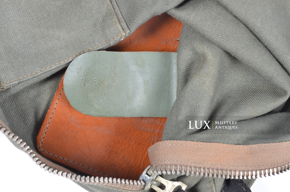 Earliest German paratrooper gas mask carry bag, « Auer » - photo 27