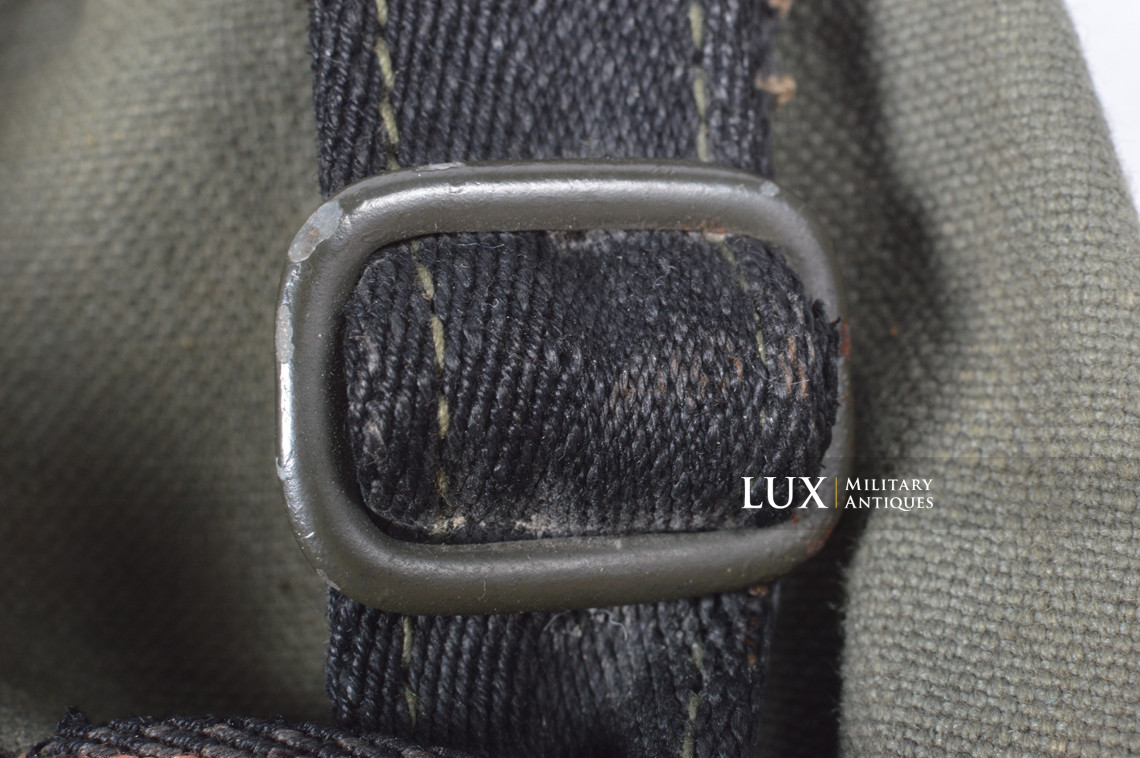 Earliest German paratrooper gas mask carry bag, « Auer » - photo 35