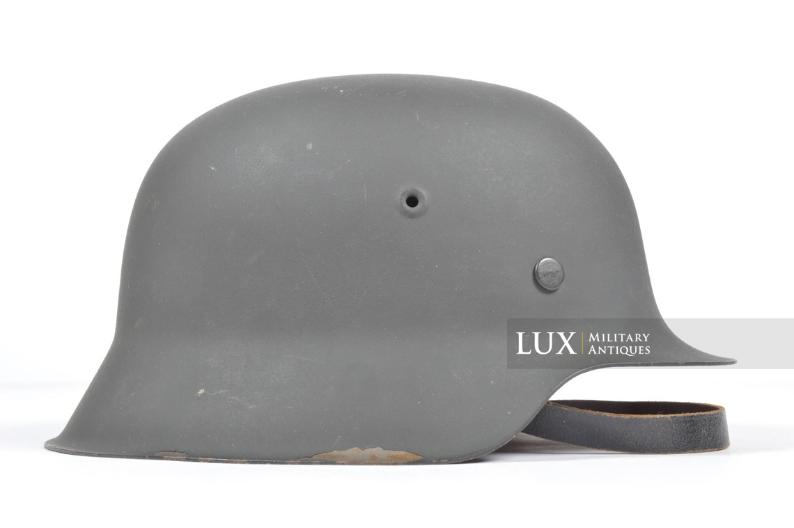 Unissued depot M42 German combat helmet, « ET66 » - photo 11
