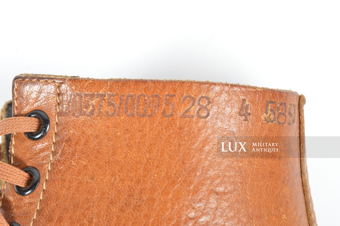 Unissued late-war German low ankle combat boots, « RBNr » - photo 14