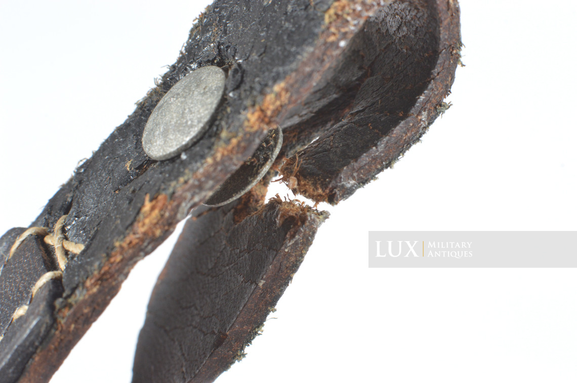 German helmet chinstrap, « G. SINGER KLATTAU 1941 » - photo 11