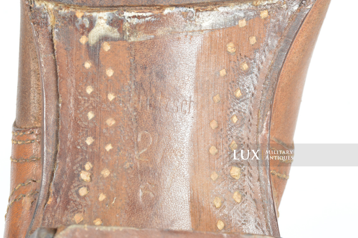Unissued late-war German low ankle combat boots - photo 20