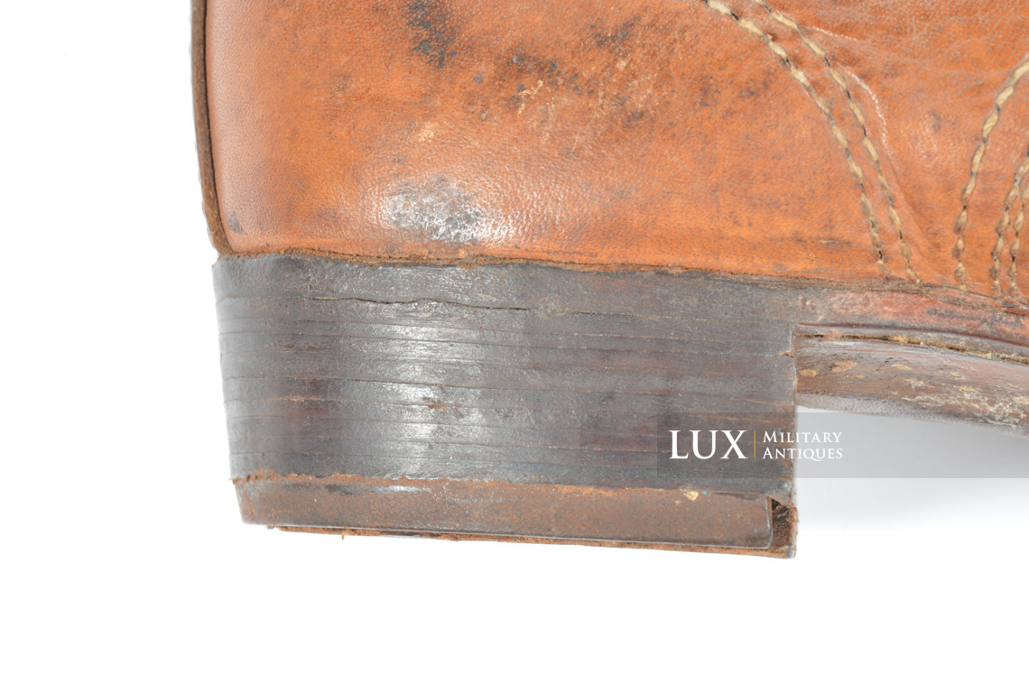Unissued late-war German low ankle combat boots - photo 30