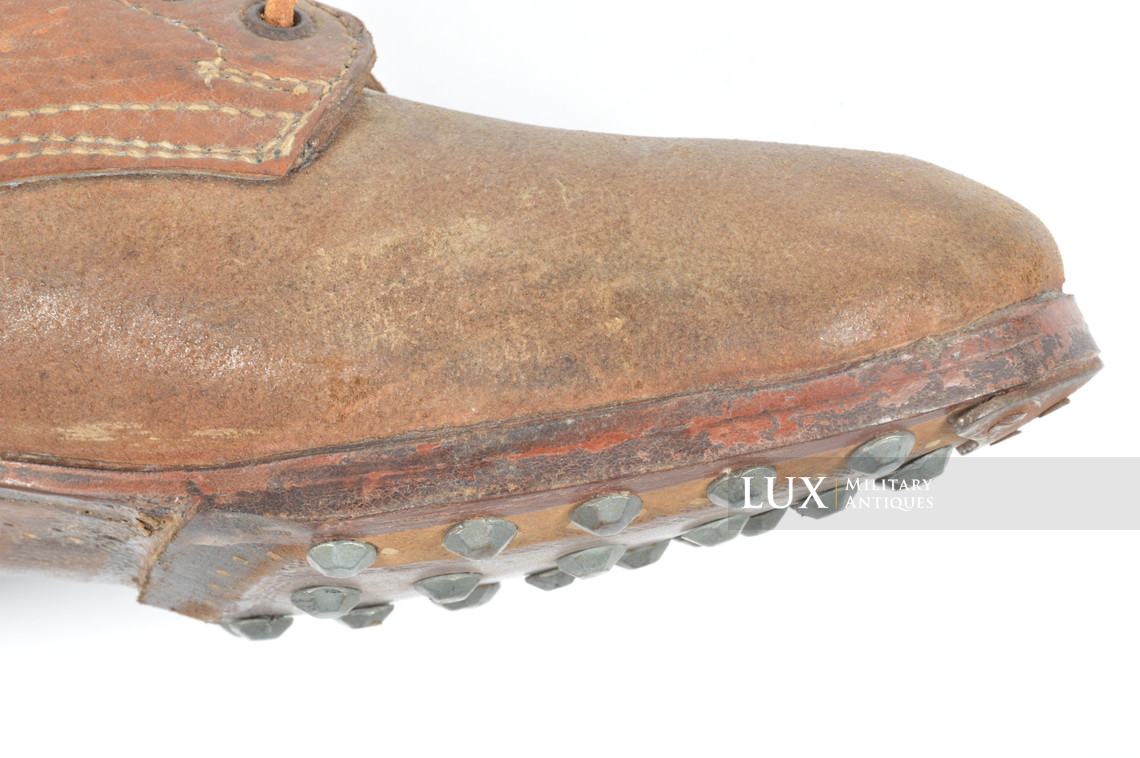 Unissued late-war German low ankle combat boots - photo 31