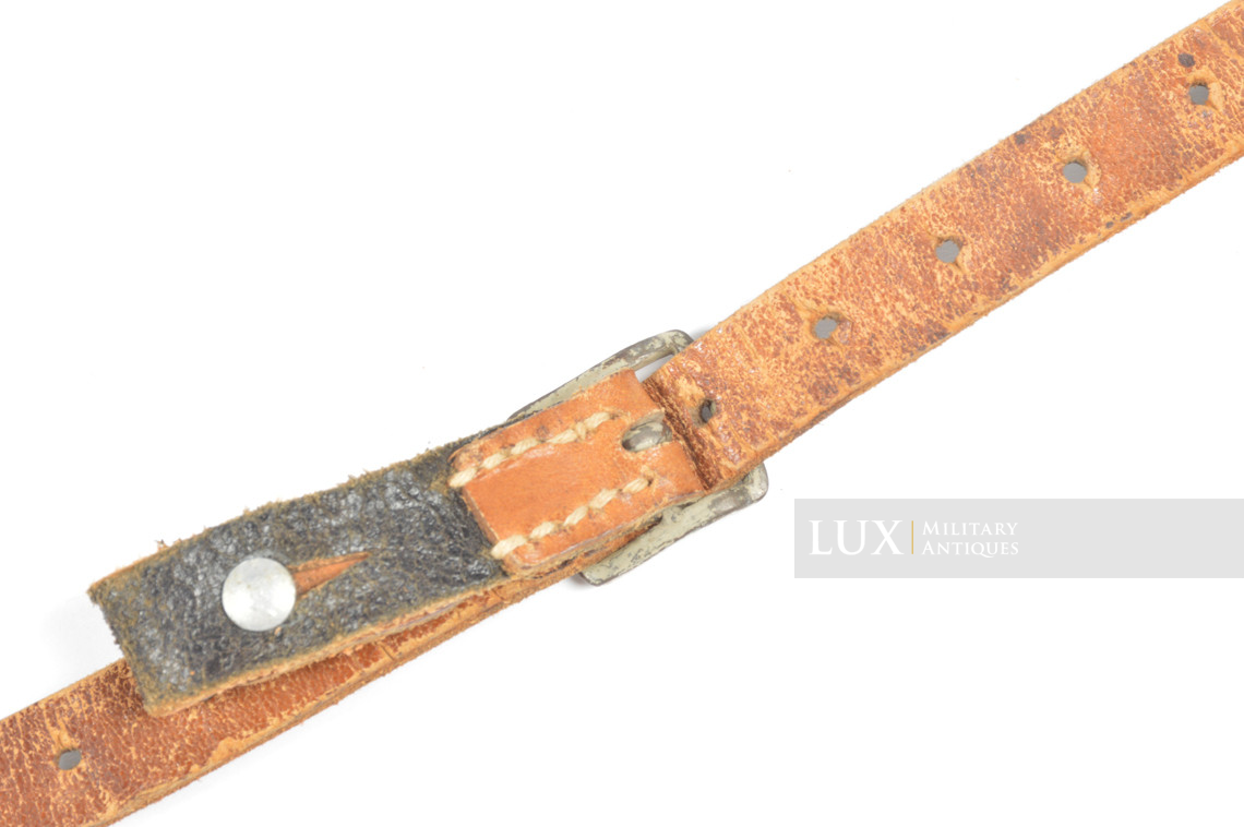 Jugulaire de casque allemand, « 1942 » - photo 10