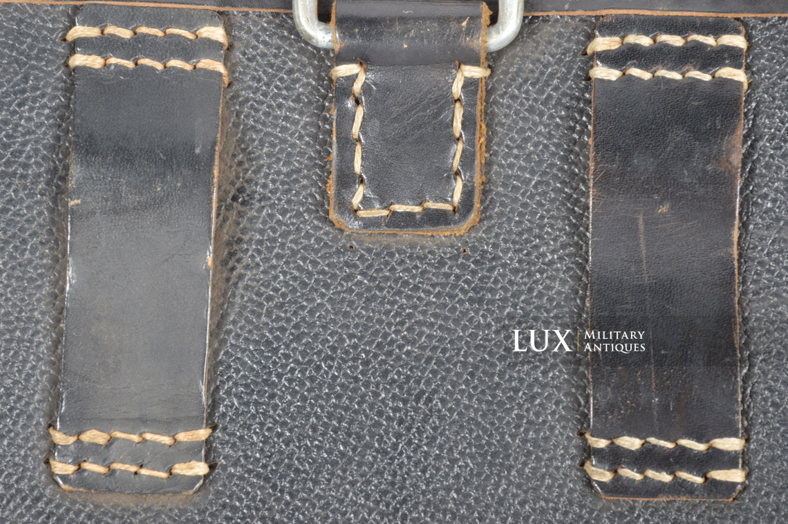 MG34/42 gunner's belt pouch in black pressed cardboard, « epf 1944 » - photo 9