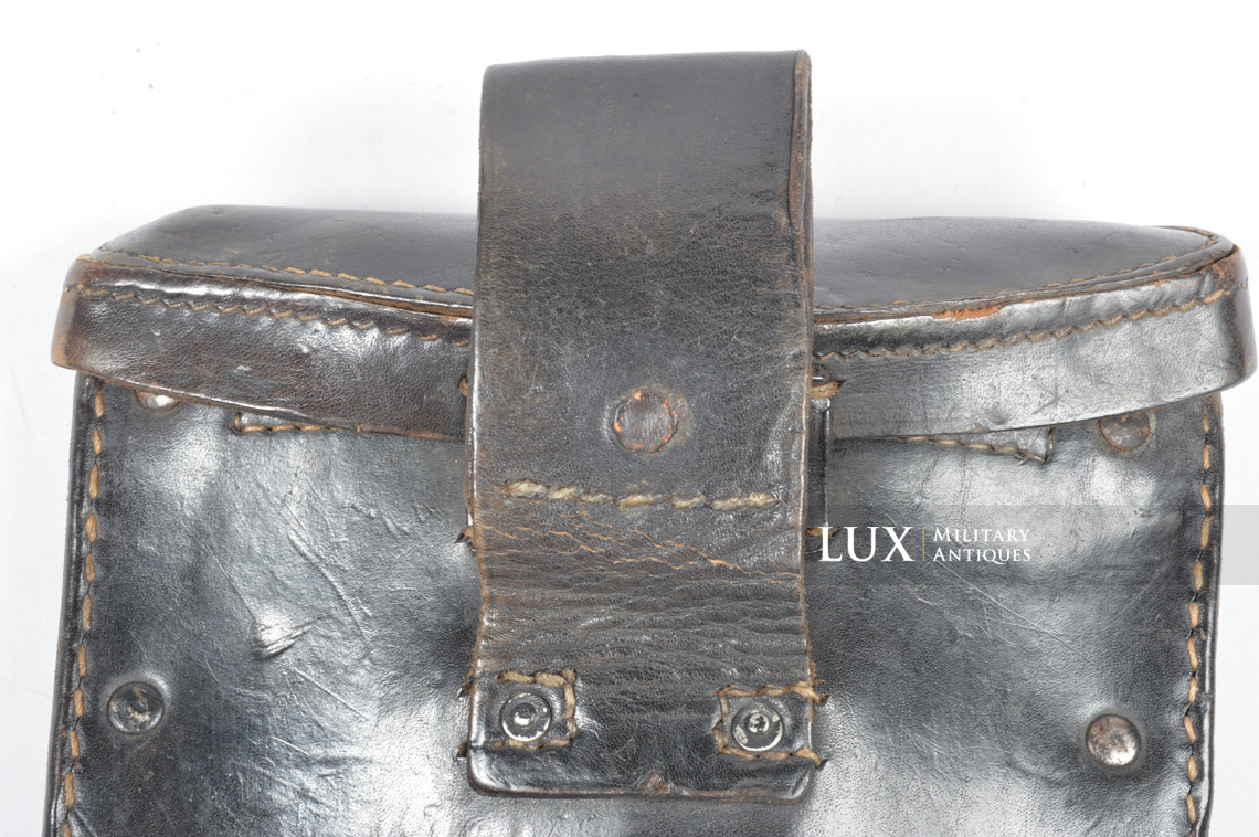 German folding shovel carrying case in leather, « 1940 » - photo 11