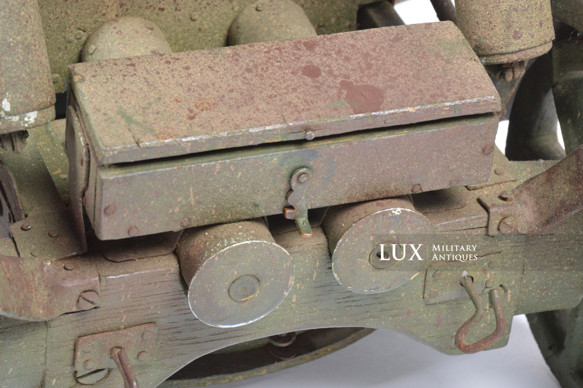 Rare and Impressive German Model of the 8.8 cm « Flak 88 » Anti-Aircraft Gun - photo 19