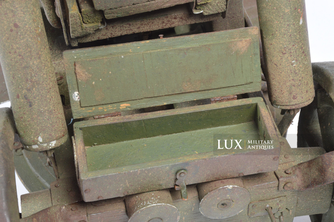 Rare and Impressive German Model of the 8.8 cm « Flak 88 » Anti-Aircraft Gun - photo 20