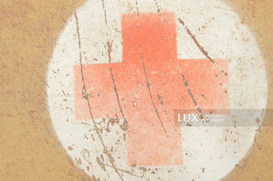 Caisse allemande de premiers soins fin de guerre, « Verbandkasten » - photo 11